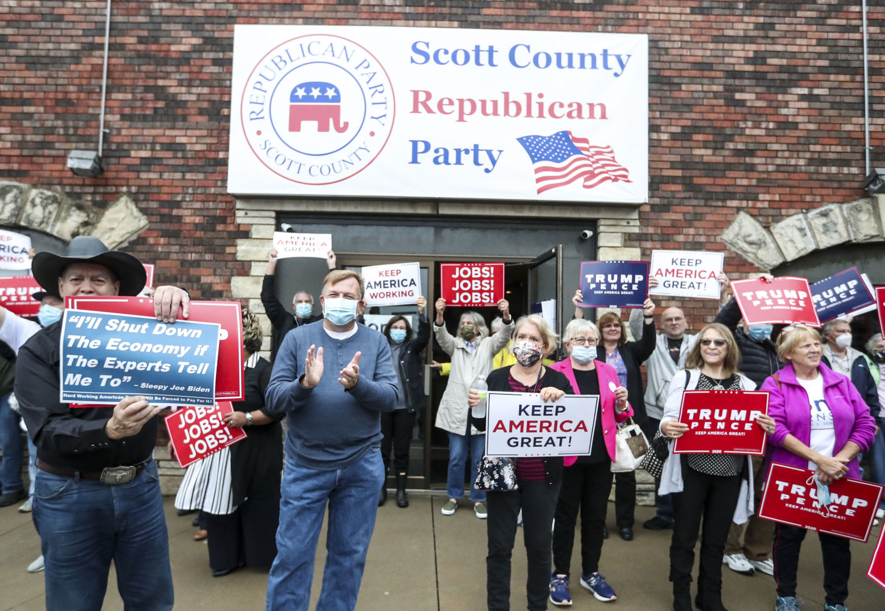 091220-qc-nws-trump-21.JPG